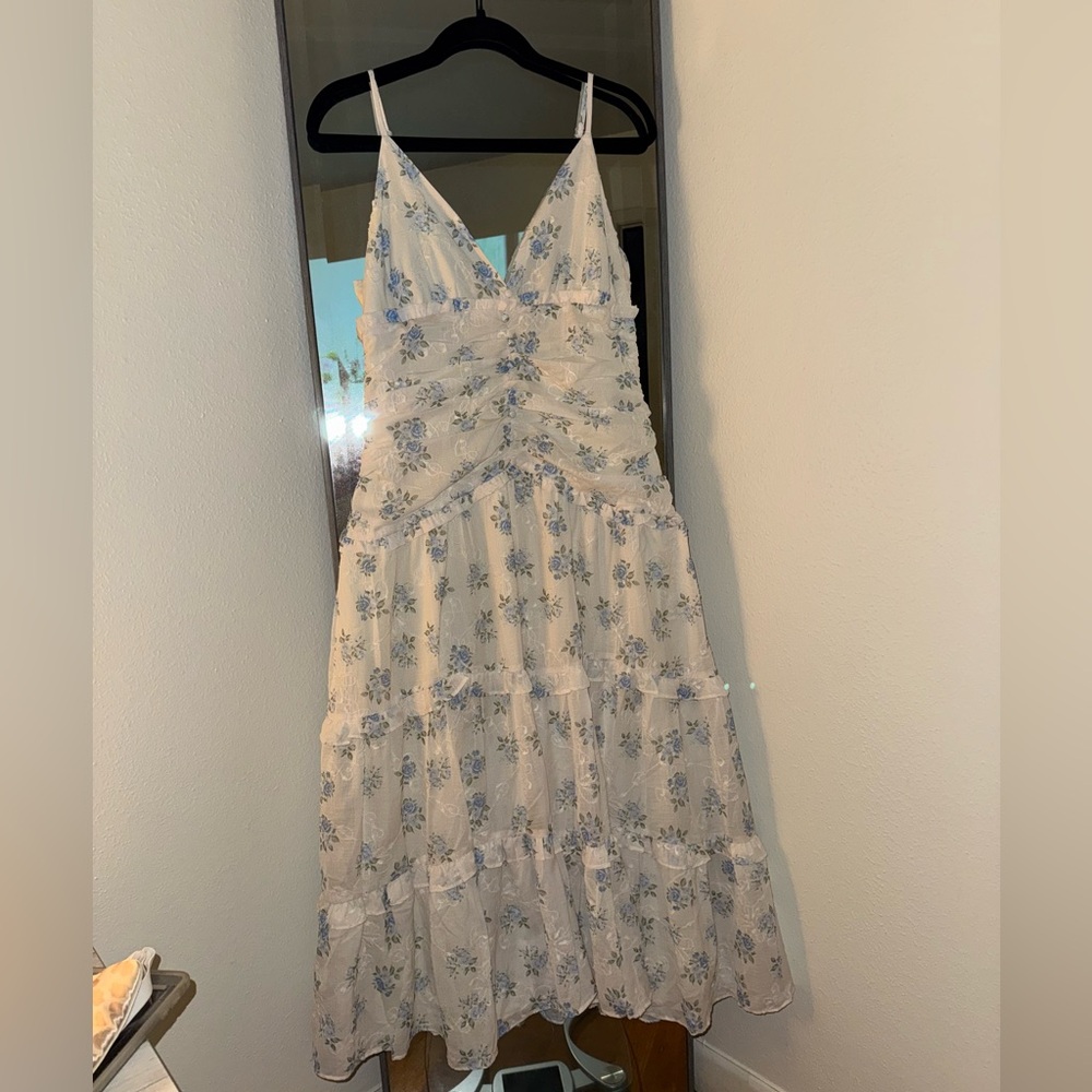 Storia Blue and White Floral Dress